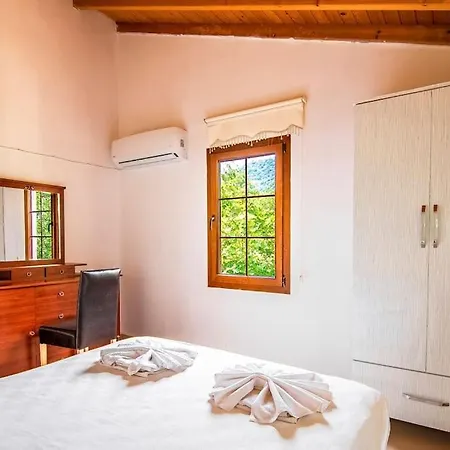 Kayakoeyde 8 Kisilik Havuzlu Muhafazakar ホテル Belen (Fethiye)